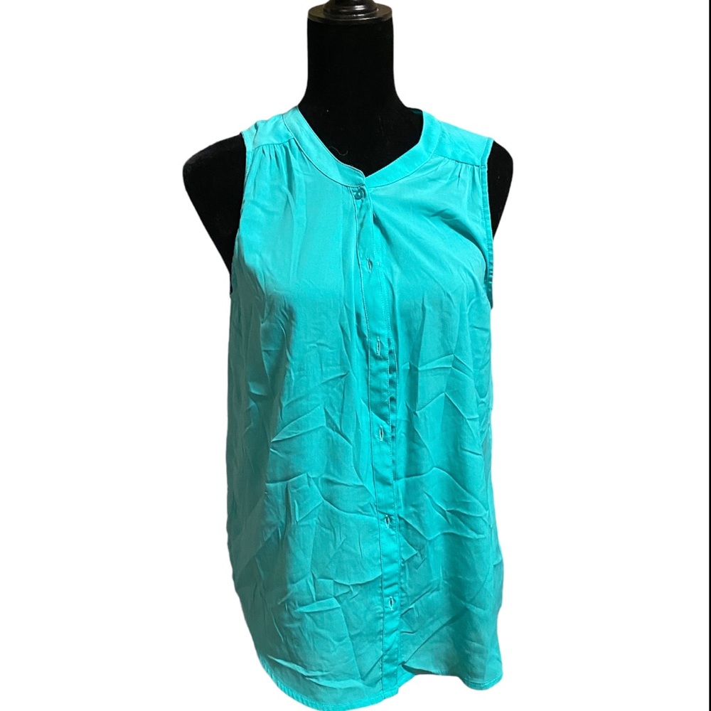 American Eagle Outfitters teal button up tank